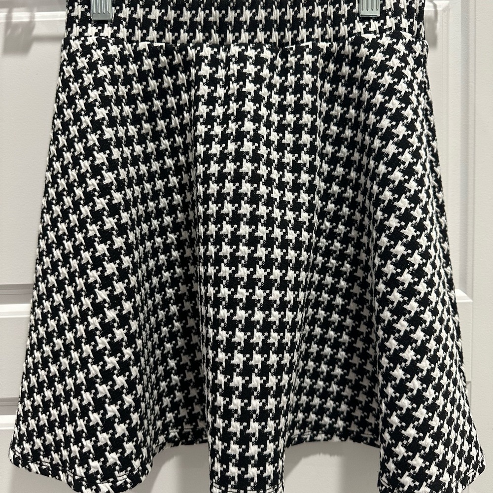 Classic Black and White Houndstooth Skirt - kids XL